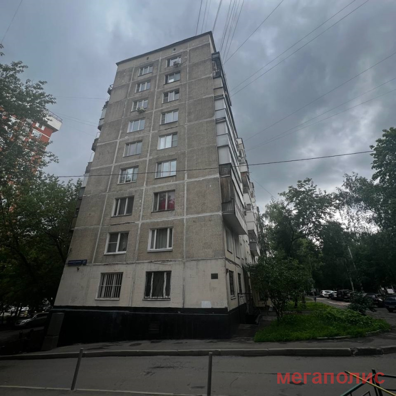 Маршала Захарова, 27