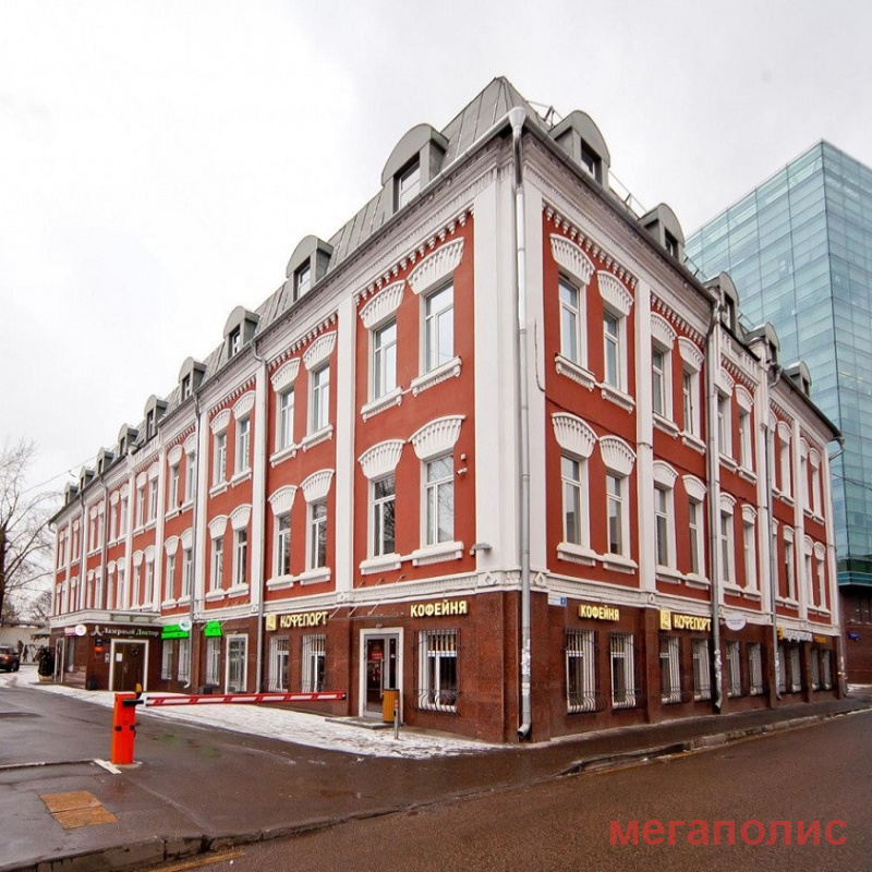 Летниковская, 4