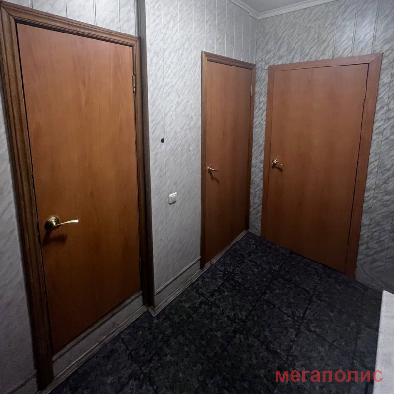 Азовская, 13