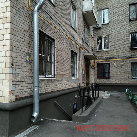 пр-кт Ломоносовский, 4